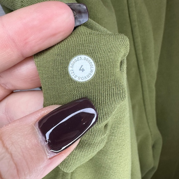 Lululemon Loungeful High-Rise Wide Leg Crop Bronze Green Sz.4 23” inseam - Picture 7 of 10